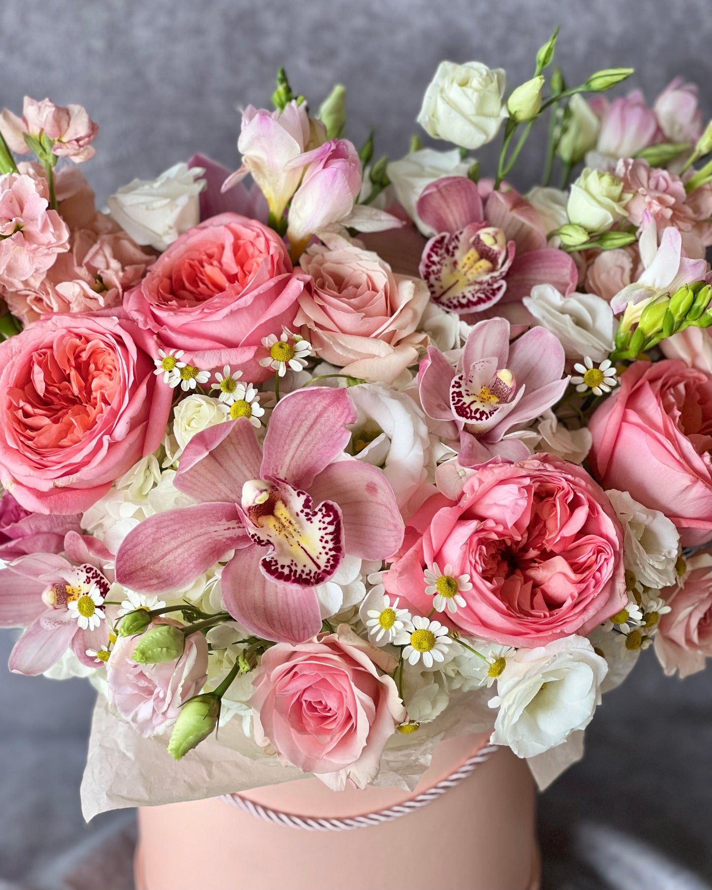 Flower Hat box Boston. Same Day Flower Delivery Boston, boston same day flower delivery, flower delivery boston same day, Florist Quincy, Quincy Flower Shop, Flower Delivery Boston, Quincy MA Florist, Quincy Flowers, Quincy Florist, Flowers Quincy, Flower Arrangement. Hat box. Flower Hat box Boston. Flower delivery Boston. Bouquet. Flower arrangement. Flower delivery Boston. Same Day Delivery. Flowers. Quincy Florist. Flower Delivery in Quincy. Flower Delivery Quincy MA, Same Day Flower Delivery Quincy MA