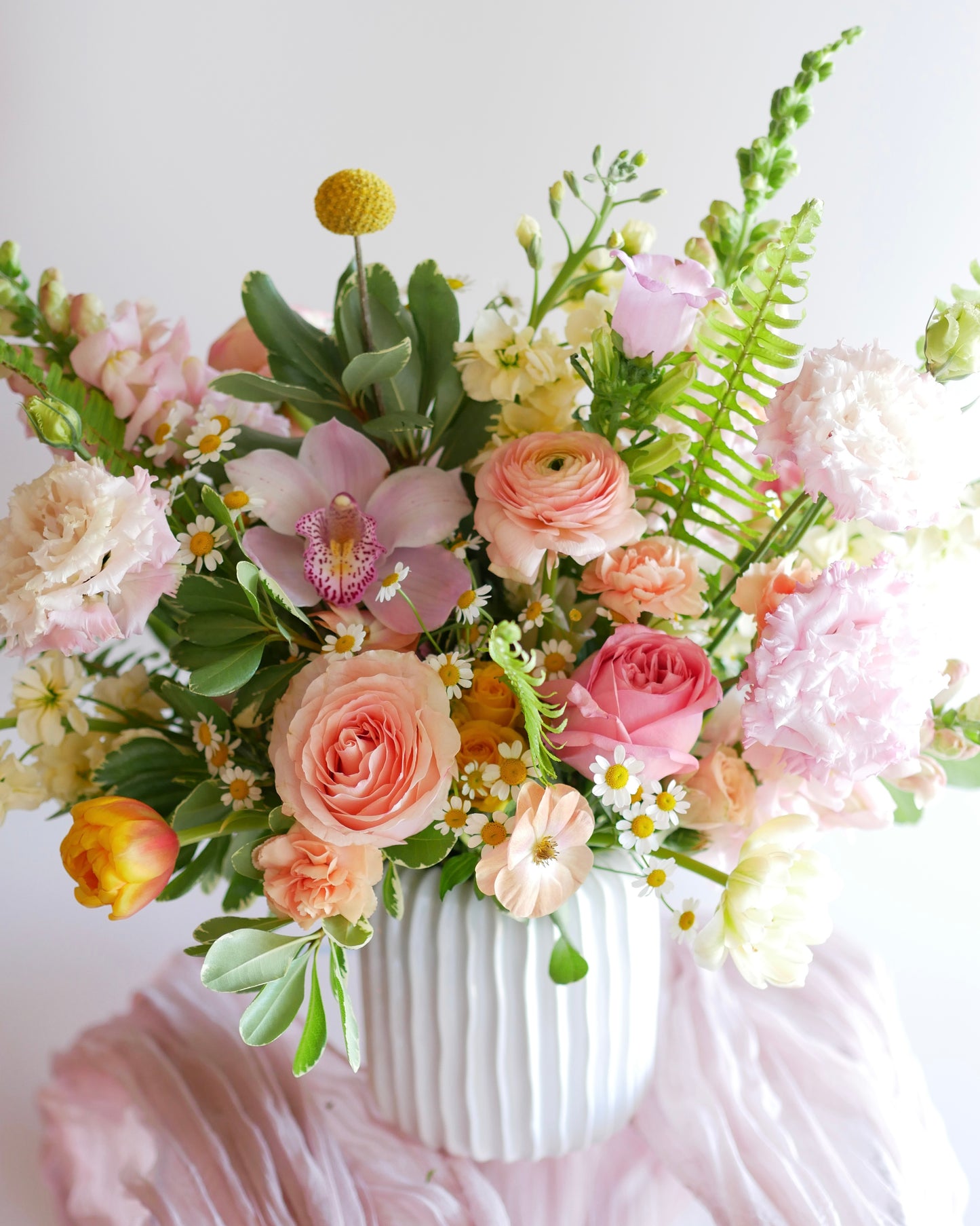Flower Hat box Boston. Same Day Flower Delivery Boston, boston same day flower delivery, flower delivery boston same day, Florist Quincy, Quincy Flower Shop, Flower Delivery Boston, Quincy MA Florist, Quincy Flowers, Quincy Florist, Flowers Quincy, Flower Arrangement. Hat box. Flower Hat box Boston. Flower delivery Boston. Bouquet. Flower arrangement. Flower delivery Boston. Same Day Delivery. Flowers. Quincy Florist. Flower Delivery in Quincy. Flower Delivery Quincy MA, Same Day Flower Delivery Quincy MA
