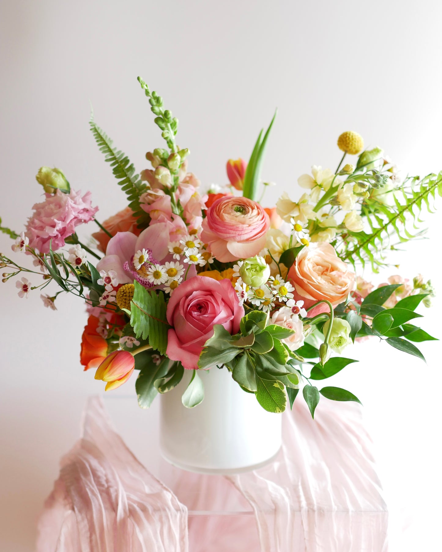 Flower Hat box Boston. Same Day Flower Delivery Boston, boston same day flower delivery, flower delivery boston same day, Florist Quincy, Quincy Flower Shop, Flower Delivery Boston, Quincy MA Florist, Quincy Flowers, Quincy Florist, Flowers Quincy, Flower Arrangement. Hat box. Flower Hat box Boston. Flower delivery Boston. Bouquet. Flower arrangement. Flower delivery Boston. Same Day Delivery. Flowers. Quincy Florist. Flower Delivery in Quincy. Flower Delivery Quincy MA, Same Day Flower Delivery Quincy MA