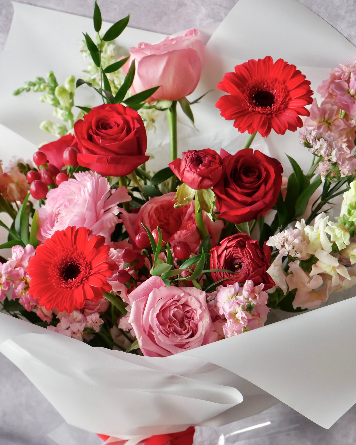 Flower Hat box Boston. Same Day Flower Delivery Boston, boston same day flower delivery, flower delivery boston same day, Florist Quincy, Quincy Flower Shop, Flower Delivery Boston, Quincy MA Florist, Quincy Flowers, Quincy Florist, Flowers Quincy, Flower Arrangement. Hat box. Flower Hat box Boston. Flower delivery Boston. Bouquet. Flower arrangement. Flower delivery Boston. Same Day Delivery. Flowers. Quincy Florist. Flower Delivery in Quincy. Flower Delivery Quincy MA, Same Day Flower Delivery Quincy MA