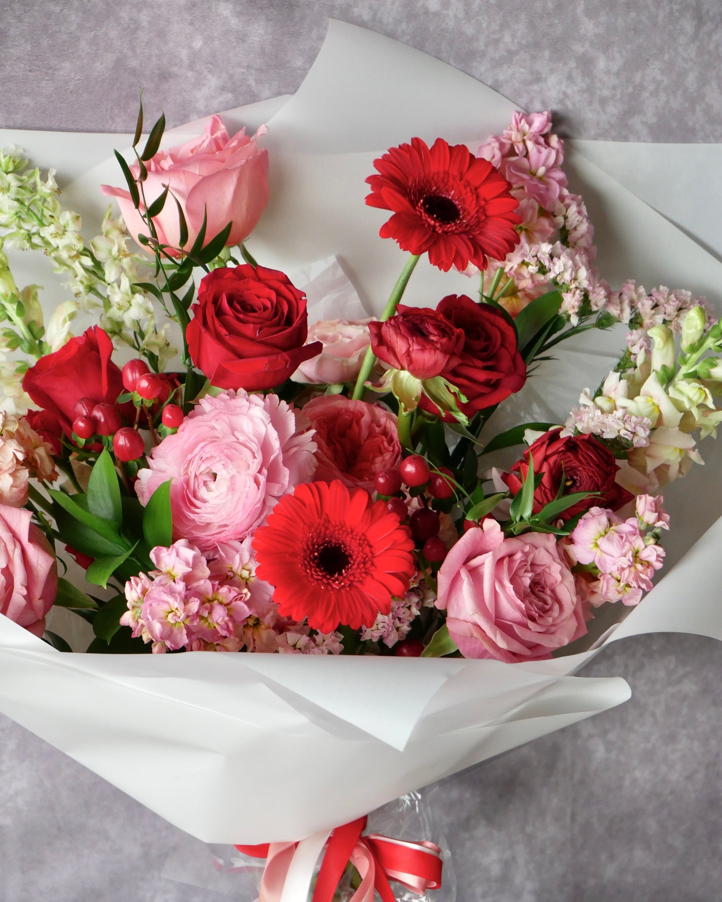 Flower Hat box Boston. Same Day Flower Delivery Boston, boston same day flower delivery, flower delivery boston same day, Florist Quincy, Quincy Flower Shop, Flower Delivery Boston, Quincy MA Florist, Quincy Flowers, Quincy Florist, Flowers Quincy, Flower Arrangement. Hat box. Flower Hat box Boston. Flower delivery Boston. Bouquet. Flower arrangement. Flower delivery Boston. Same Day Delivery. Flowers. Quincy Florist. Flower Delivery in Quincy. Flower Delivery Quincy MA, Same Day Flower Delivery Quincy MA