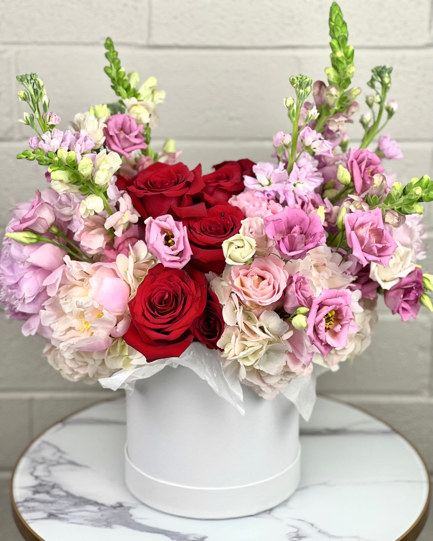 Flower Hat box Boston. Same Day Flower Delivery Boston, boston same day flower delivery, flower delivery boston same day, Florist Quincy, Quincy Flower Shop, Flower Delivery Boston, Quincy MA Florist, Quincy Flowers, Quincy Florist, Flowers Quincy, Flower Arrangement. Hat box. Flower Hat box Boston. Flower delivery Boston. Bouquet. Flower arrangement. Flower delivery Boston. Same Day Delivery. Flowers. Quincy Florist. Flower Delivery in Quincy. Flower Delivery Quincy MA, Same Day Flower Delivery Quincy MA