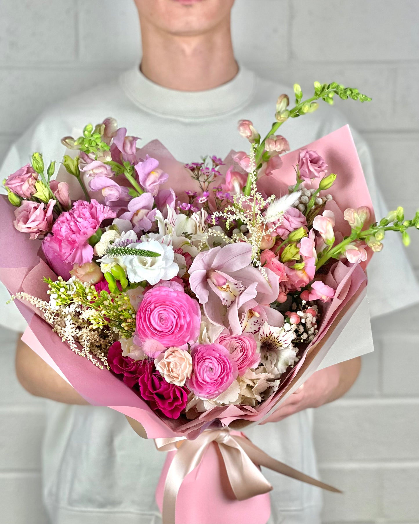 Flower Hat box Boston. Same Day Flower Delivery Boston, boston same day flower delivery, flower delivery boston same day, Florist Quincy, Quincy Flower Shop, Flower Delivery Boston, Quincy MA Florist, Quincy Flowers, Quincy Florist, Flowers Quincy, Flower Arrangement. Hat box. Flower Hat box Boston. Flower delivery Boston. Bouquet. Flower arrangement. Flower delivery Boston. Same Day Delivery. Flowers. Quincy Florist. Flower Delivery in Quincy. Flower Delivery Quincy MA, Same Day Flower Delivery Quincy MA