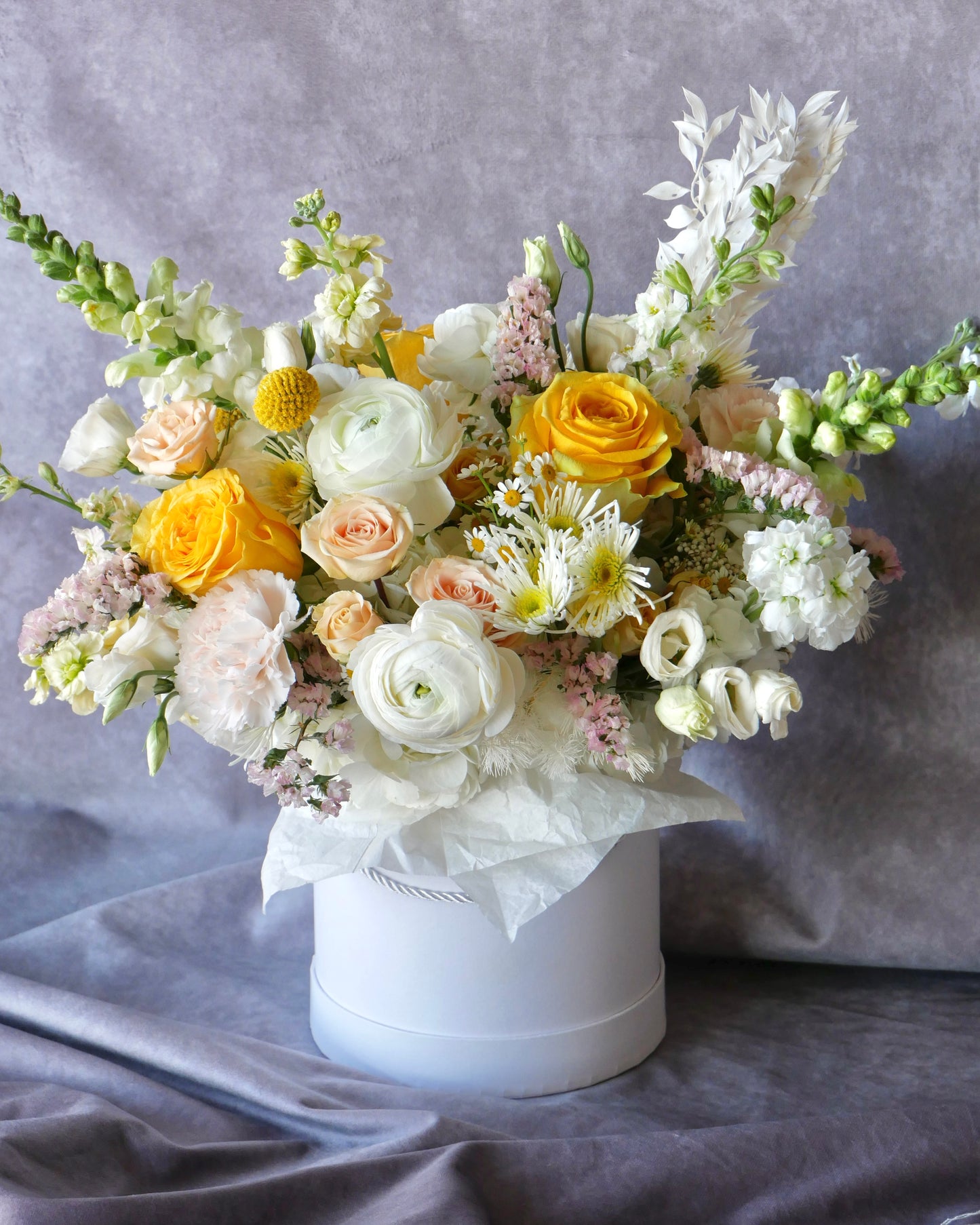 Flower Hat box Boston. Same Day Flower Delivery Boston, boston same day flower delivery, flower delivery boston same day, Florist Quincy, Quincy Flower Shop, Flower Delivery Boston, Quincy MA Florist, Quincy Flowers, Quincy Florist, Flowers Quincy, Flower Arrangement. Hat box. Flower Hat box Boston. Flower delivery Boston. Bouquet. Flower arrangement. Flower delivery Boston. Same Day Delivery. Flowers. Quincy Florist. Flower Delivery in Quincy. Flower Delivery Quincy MA, Same Day Flower Delivery Quincy MA
