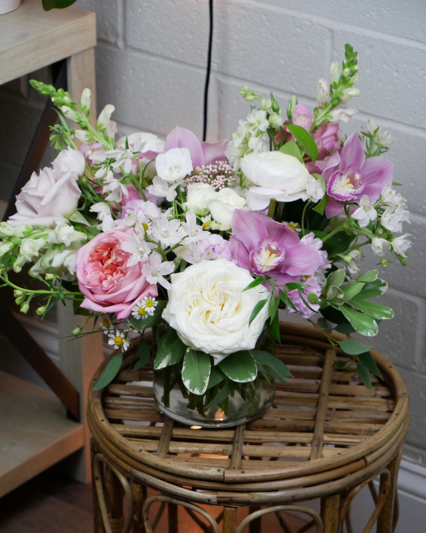 Same Day Flower Delivery Boston, boston same day flower delivery, flower delivery boston same day, Florist Quincy, Quincy Flower Shop, Flower Delivery Boston, Quincy MA Florist, Quincy Flowers, Quincy Florist, Flowers Quincy, Flower Arrangement. Hat box. Flower Hat box Boston. Flower delivery Boston. Bouquet. Flower arrangement. Flower delivery Boston. Same Day Delivery. Flowers. Quincy Florist. Flower Delivery in Quincy. Flower Delivery Quincy MA,