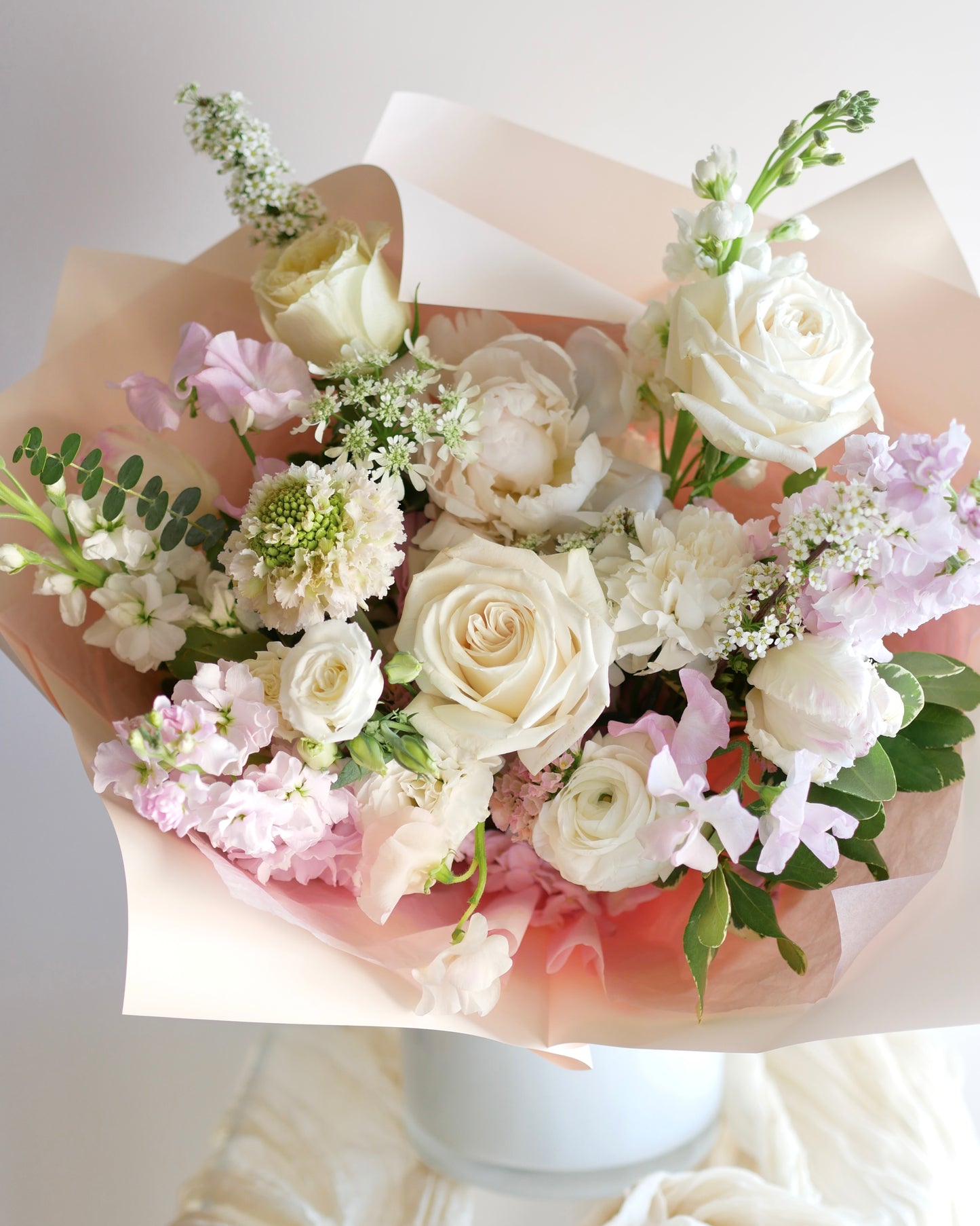 Flower Hat box Boston. Same Day Flower Delivery Boston, boston same day flower delivery, flower delivery boston same day, Florist Quincy, Quincy Flower Shop, Flower Delivery Boston, Quincy MA Florist, Quincy Flowers, Quincy Florist, Flowers Quincy, Flower Arrangement. Hat box. Flower Hat box Boston. Flower delivery Boston. Bouquet. Flower arrangement. Flower delivery Boston. Same Day Delivery. Flowers. Quincy Florist. Flower Delivery in Quincy. Flower Delivery Quincy MA, Same Day Flower Delivery Quincy MA