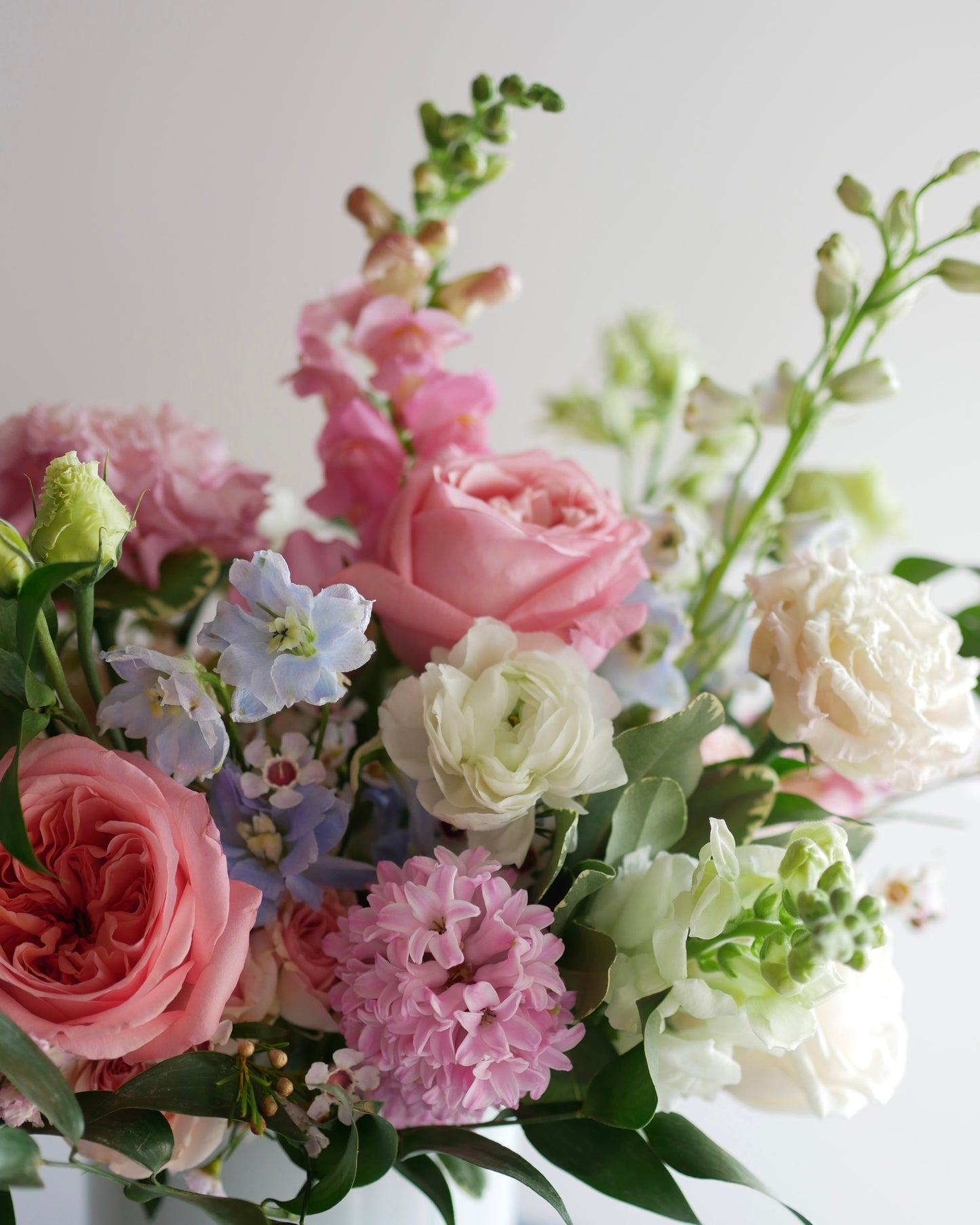 Same Day Flower Delivery Boston, boston same day flower delivery, flower delivery boston same day, Florist Quincy, Quincy Flower Shop, Flower Delivery Boston, Quincy MA Florist, Quincy Flowers, Quincy Florist, Flowers Quincy, Flower Arrangement. Hat box. Flower Hat box Boston. Flower delivery Boston. Bouquet. Flower arrangement. Flower delivery Boston. Same Day Delivery. Flowers. Quincy Florist. Flower Delivery in Quincy. Flower Delivery Quincy MA,