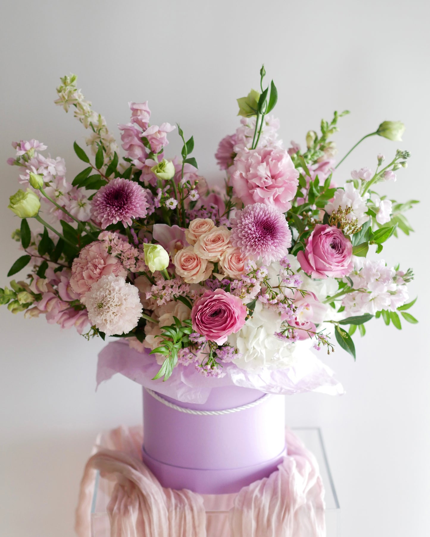 Same Day Flower Delivery Boston, boston same day flower delivery, flower delivery boston same day, Florist Quincy, Quincy Flower Shop, Flower Delivery Boston, Quincy MA Florist, Quincy Flowers, Quincy Florist, Flowers Quincy, Flower Arrangement. Hat box. Flower Hat box Boston. Flower delivery Boston. Bouquet. Flower arrangement. Flower delivery Boston. Same Day Delivery. Flowers. Quincy Florist. Flower Delivery in Quincy. Flower Delivery Quincy MA, Same Day Flower Delivery Quincy MA