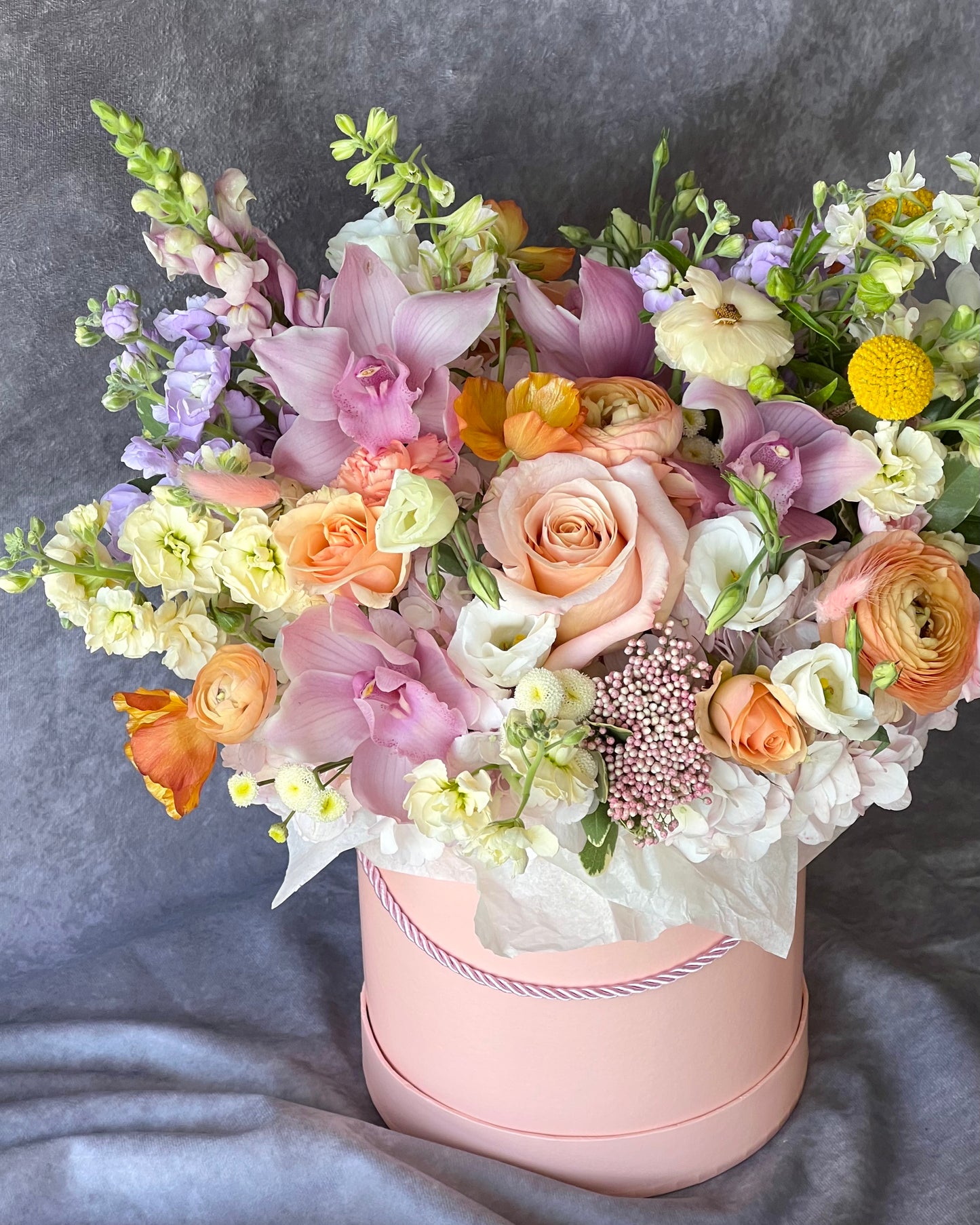 Flower Hat box Boston. Same Day Flower Delivery Boston, boston same day flower delivery, flower delivery boston same day, Florist Quincy, Quincy Flower Shop, Flower Delivery Boston, Quincy MA Florist, Quincy Flowers, Quincy Florist, Flowers Quincy, Flower Arrangement. Hat box. Flower Hat box Boston. Flower delivery Boston. Bouquet. Flower arrangement. Flower delivery Boston. Same Day Delivery. Flowers. Quincy Florist. Flower Delivery in Quincy. Flower Delivery Quincy MA, Same Day Flower Delivery Quincy MA