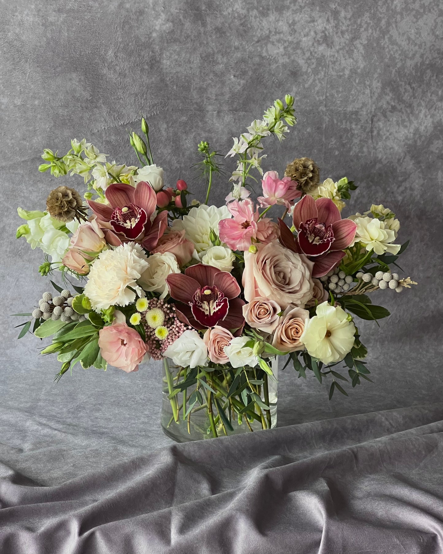 Flower Hat box Boston. Same Day Flower Delivery Boston, boston same day flower delivery, flower delivery boston same day, Florist Quincy, Quincy Flower Shop, Flower Delivery Boston, Quincy MA Florist, Quincy Flowers, Quincy Florist, Flowers Quincy, Flower Arrangement. Hat box. Flower Hat box Boston. Flower delivery Boston. Bouquet. Flower arrangement. Flower delivery Boston. Same Day Delivery. Flowers. Quincy Florist. Flower Delivery in Quincy. Flower Delivery Quincy MA, Same Day Flower Delivery Quincy MA