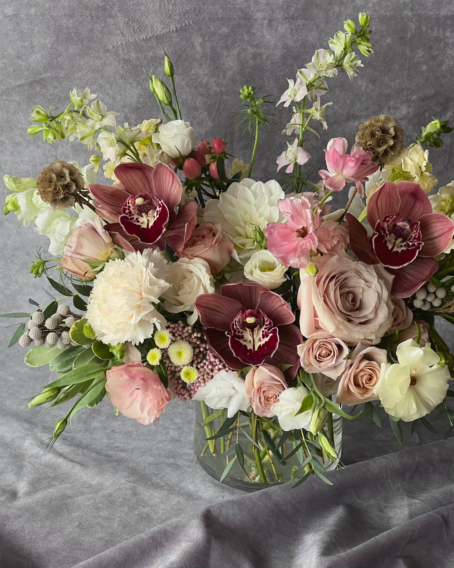 Flower Hat box Boston. Same Day Flower Delivery Boston, boston same day flower delivery, flower delivery boston same day, Florist Quincy, Quincy Flower Shop, Flower Delivery Boston, Quincy MA Florist, Quincy Flowers, Quincy Florist, Flowers Quincy, Flower Arrangement. Hat box. Flower Hat box Boston. Flower delivery Boston. Bouquet. Flower arrangement. Flower delivery Boston. Same Day Delivery. Flowers. Quincy Florist. Flower Delivery in Quincy. Flower Delivery Quincy MA, Same Day Flower Delivery Quincy MA