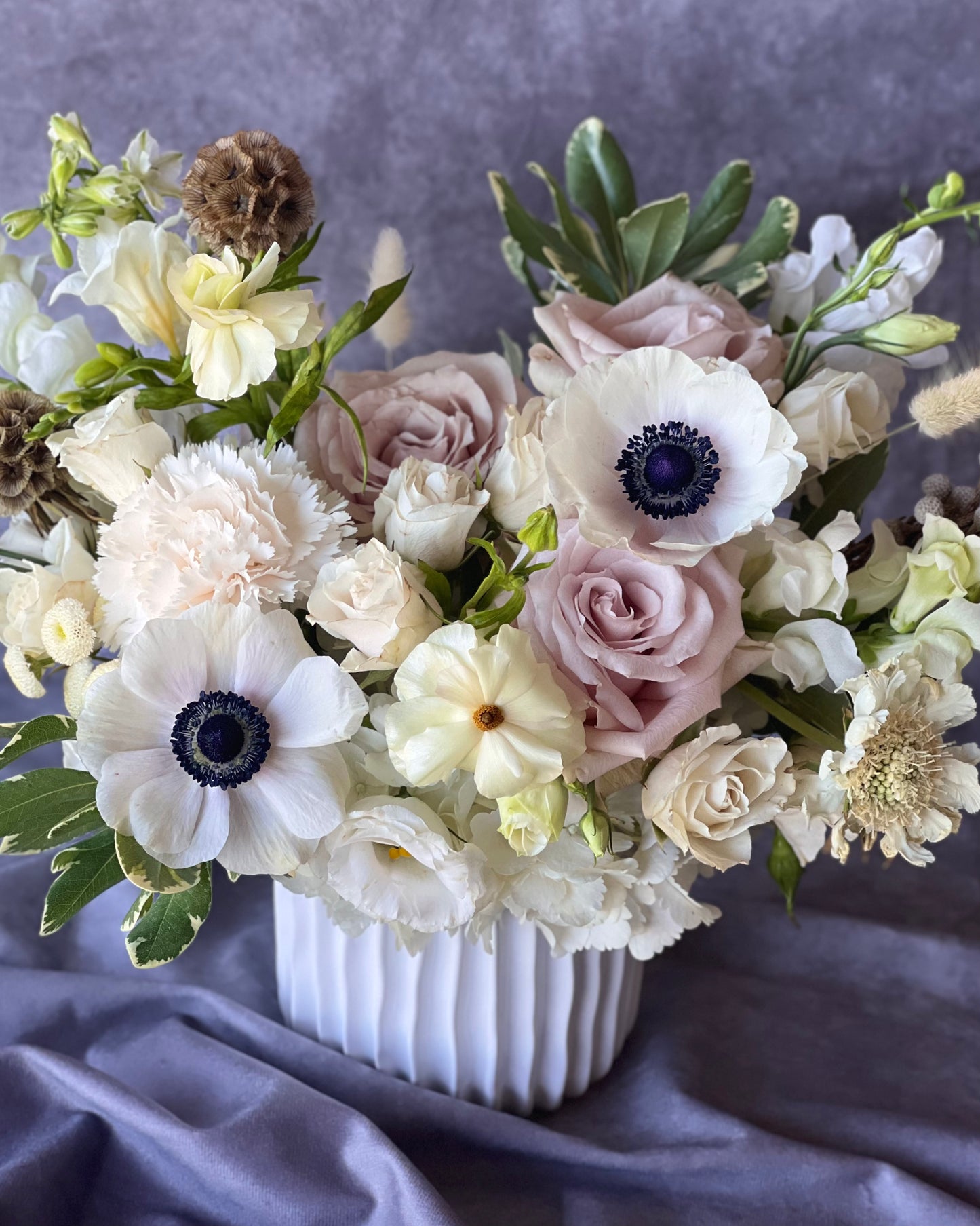 Same Day Flower Delivery Boston, boston same day flower delivery, flower delivery boston same day, Florist Quincy, Quincy Flower Shop, Flower Delivery Boston, Quincy MA Florist, Quincy Flowers, Quincy Florist, Flowers Quincy, Flower Arrangement. Hat box. Flower Hat box Boston. Flower delivery Boston. Bouquet. Flower arrangement. Flower delivery Boston. Same Day Delivery. Flowers. Quincy Florist. Flower Delivery in Quincy. Flower Delivery Quincy MA,