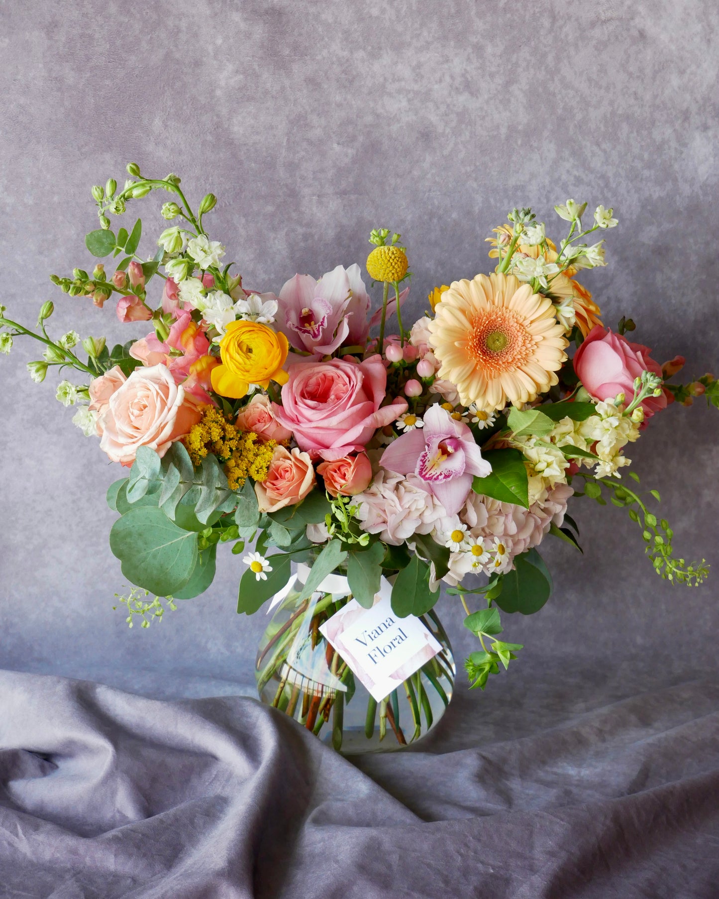 Flower Hat box Boston. Same Day Flower Delivery Boston, boston same day flower delivery, flower delivery boston same day, Florist Quincy, Quincy Flower Shop, Flower Delivery Boston, Quincy MA Florist, Quincy Flowers, Quincy Florist, Flowers Quincy, Flower Arrangement. Hat box. Flower Hat box Boston. Flower delivery Boston. Bouquet. Flower arrangement. Flower delivery Boston. Same Day Delivery. Flowers. Quincy Florist. Flower Delivery in Quincy. Flower Delivery Quincy MA, Same Day Flower Delivery Quincy MA