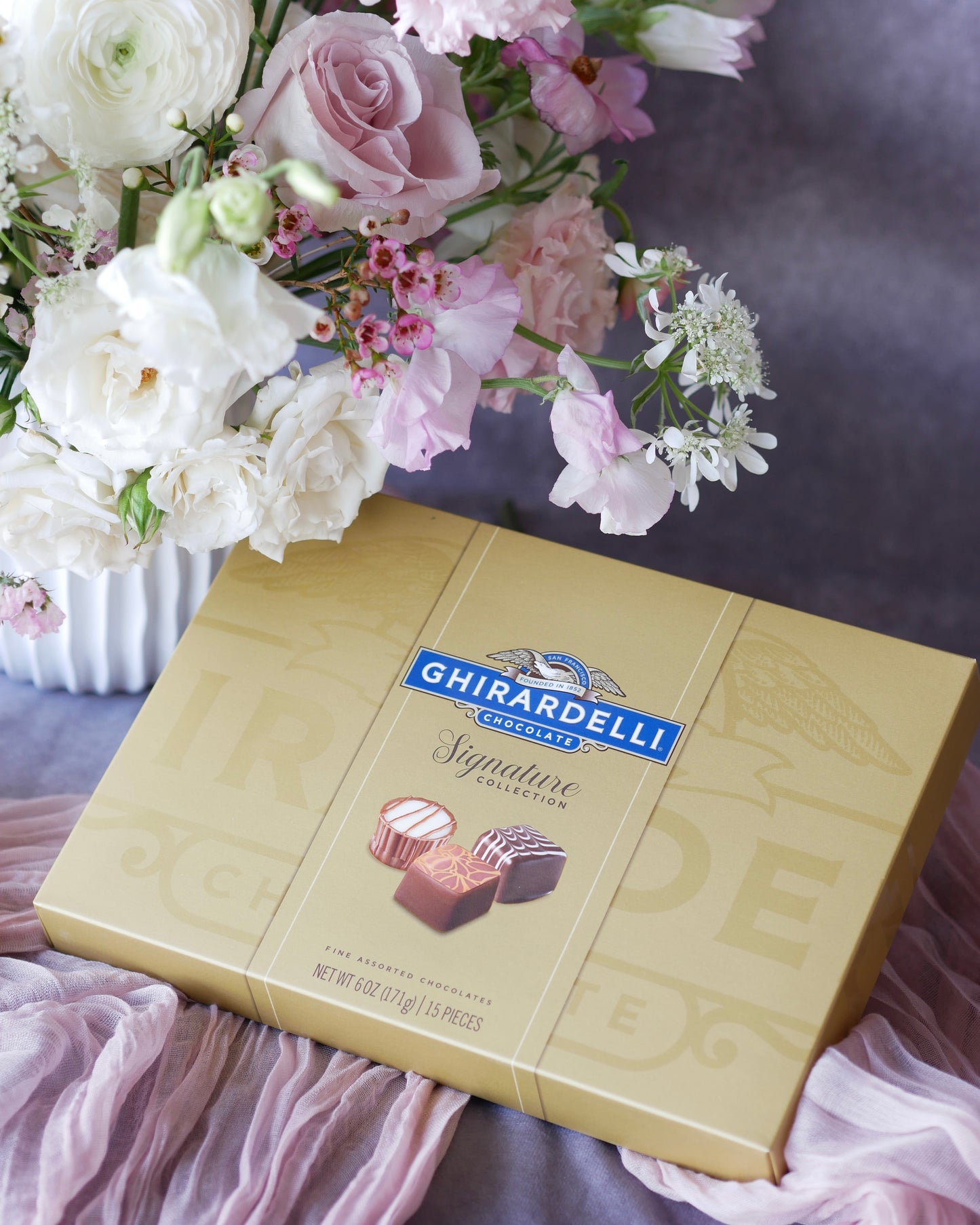 Flower Arrangement. Flower Delivery Boston. Roses. Bouquet. Flower arrangement. Flower delivery Boston. Same Day Delivery. Flowers. Quincy Florist. Flower Delivery in Quincy.