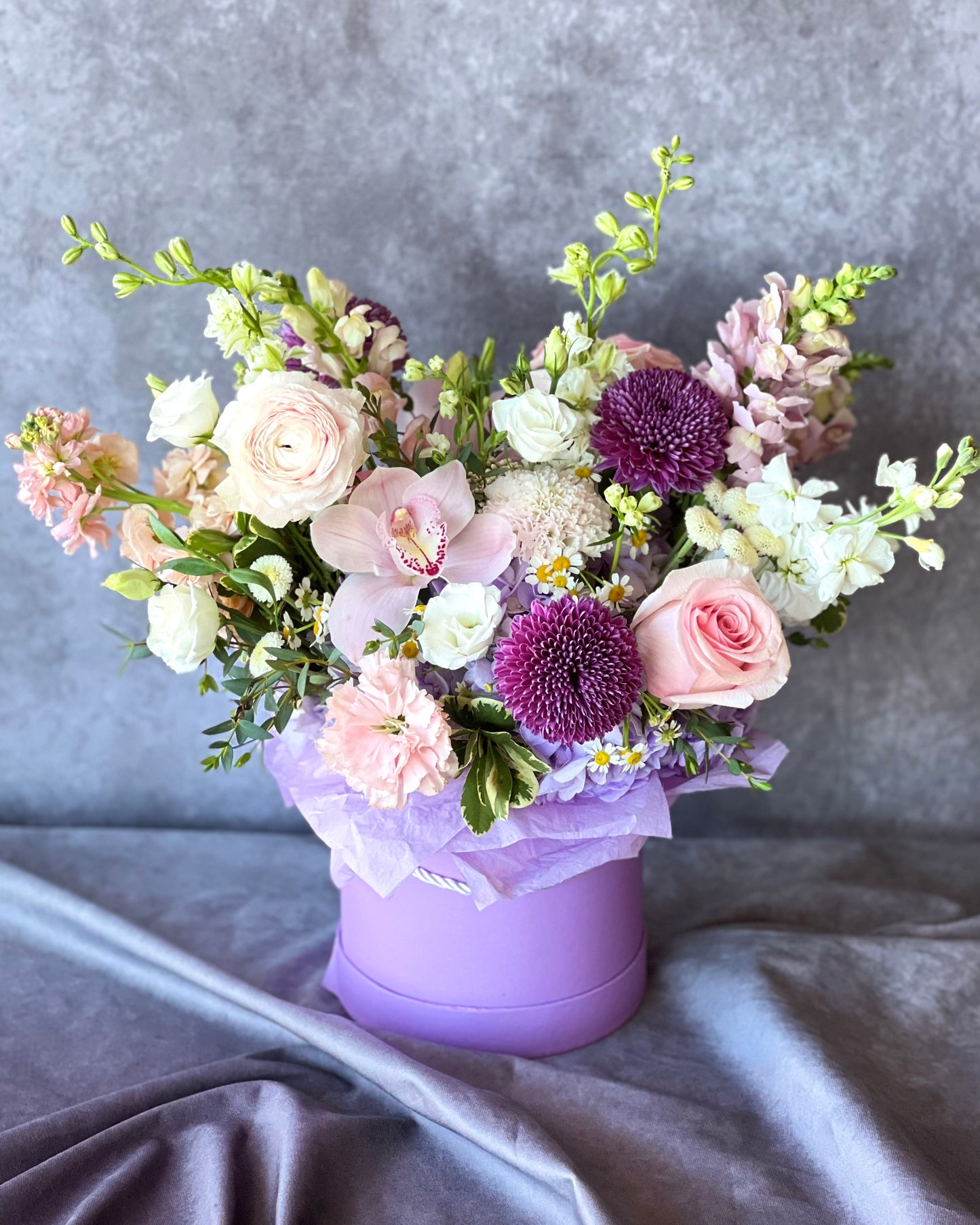 Flower Hat box Boston. Same Day Flower Delivery Boston, boston same day flower delivery, flower delivery boston same day, Florist Quincy, Quincy Flower Shop, Flower Delivery Boston, Quincy MA Florist, Quincy Flowers, Quincy Florist, Flowers Quincy, Flower Arrangement. Hat box. Flower Hat box Boston. Flower delivery Boston. Bouquet. Flower arrangement. Flower delivery Boston. Same Day Delivery. Flowers. Quincy Florist. Flower Delivery in Quincy. Flower Delivery Quincy MA, Same Day Flower Delivery Quincy MA