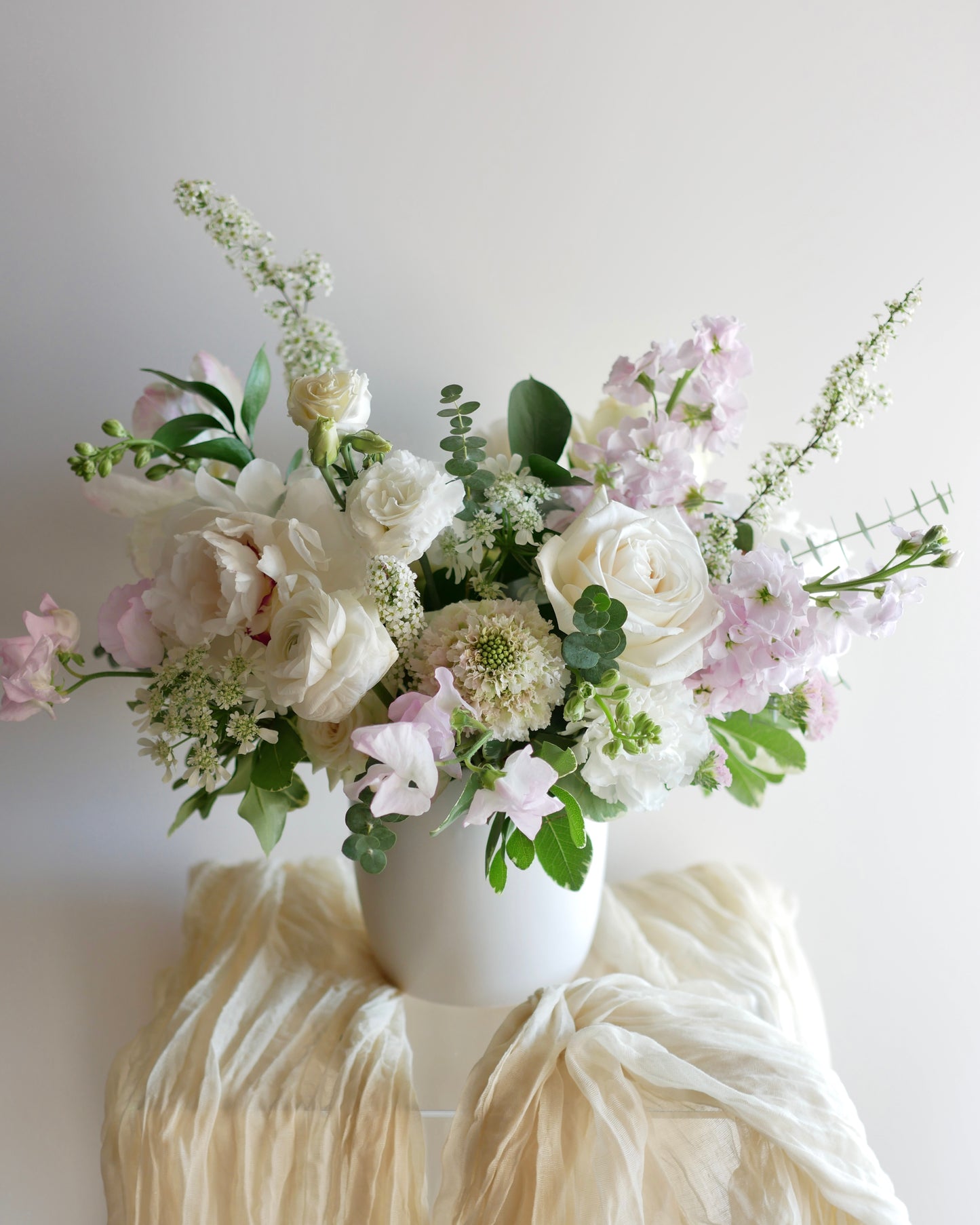 Flower Hat box Boston. Same Day Flower Delivery Boston, boston same day flower delivery, flower delivery boston same day, Florist Quincy, Quincy Flower Shop, Flower Delivery Boston, Quincy MA Florist, Quincy Flowers, Quincy Florist, Flowers Quincy, Flower Arrangement. Hat box. Flower Hat box Boston. Flower delivery Boston. Bouquet. Flower arrangement. Flower delivery Boston. Same Day Delivery. Flowers. Quincy Florist. Flower Delivery in Quincy. Flower Delivery Quincy MA, Same Day Flower Delivery Quincy MA