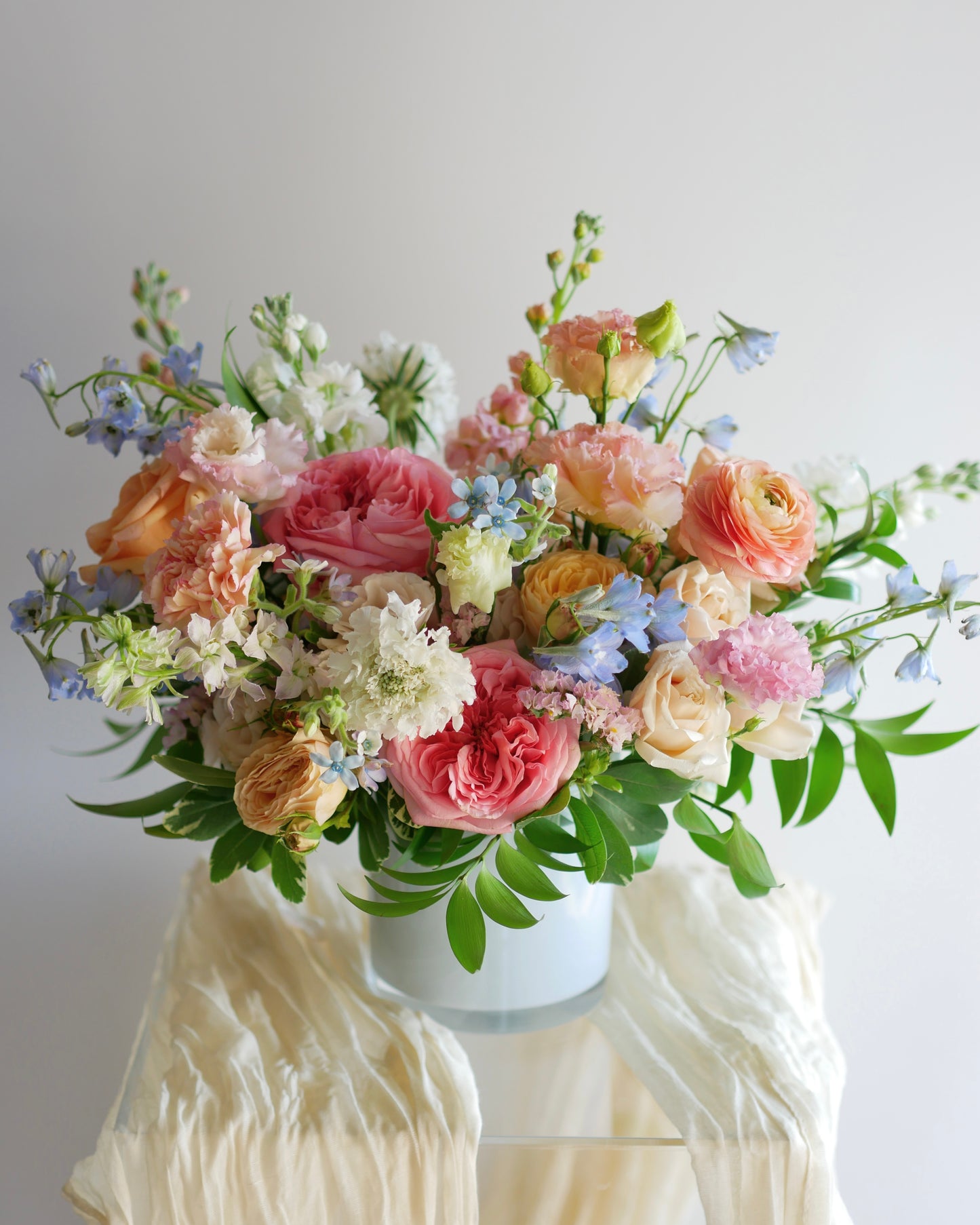 Flower Hat box Boston. Same Day Flower Delivery Boston, boston same day flower delivery, flower delivery boston same day, Florist Quincy, Quincy Flower Shop, Flower Delivery Boston, Quincy MA Florist, Quincy Flowers, Quincy Florist, Flowers Quincy, Flower Arrangement. Hat box. Flower Hat box Boston. Flower delivery Boston. Bouquet. Flower arrangement. Flower delivery Boston. Same Day Delivery. Flowers. Quincy Florist. Flower Delivery in Quincy. Flower Delivery Quincy MA, Same Day Flower Delivery Quincy MA