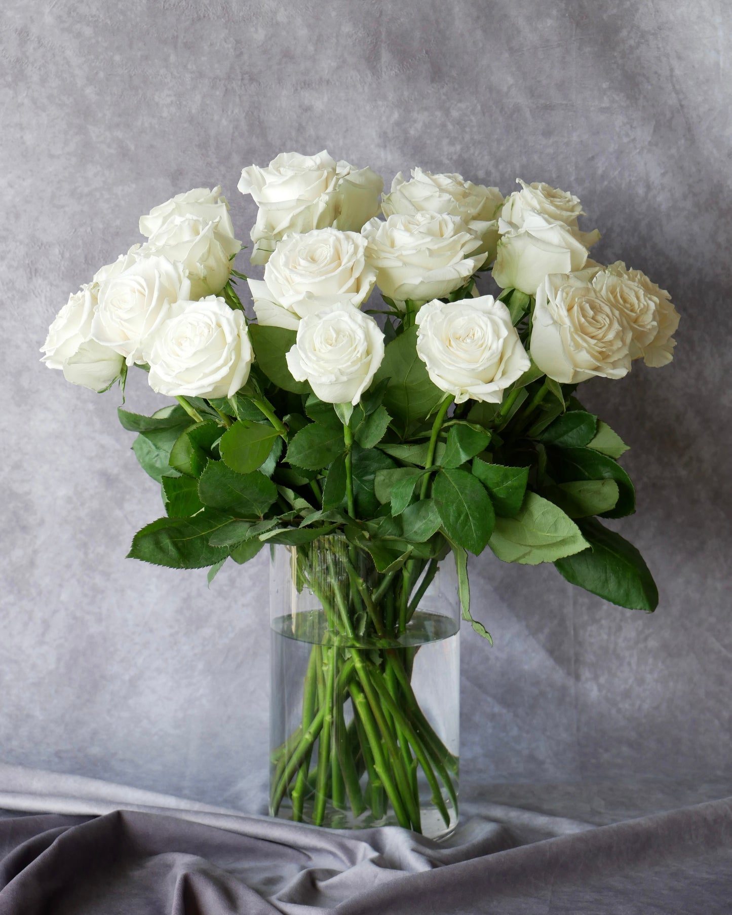 Roses. Flower Hat box Boston. Same Day Flower Delivery Boston, boston same day flower delivery, flower delivery boston same day, Florist Quincy, Quincy Flower Shop, Flower Delivery Boston, Quincy MA Florist, Quincy Flowers, Quincy Florist, Flowers Quincy, Flower Arrangement. Hat box. Flower Hat box Boston. Flower delivery Boston. Bouquet. Flower arrangement. Flower delivery Boston. Same Day Delivery. Flowers. Quincy Florist. Flower Delivery in Quincy. Flower Delivery Quincy MA,