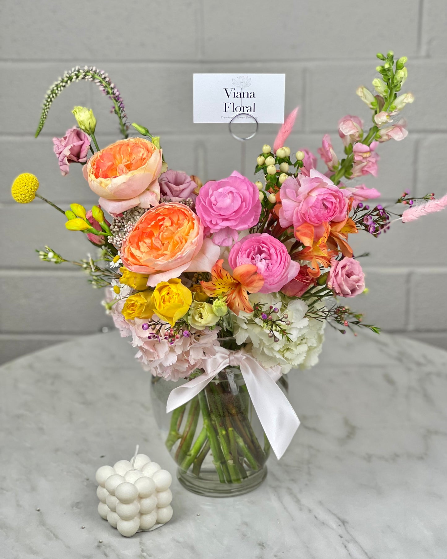 Same Day Flower Delivery Boston, boston same day flower delivery, flower delivery boston same day, Florist Quincy, Quincy Flower Shop, Flower Delivery Boston, Quincy MA Florist, Quincy Flowers, Quincy Florist, Flowers Quincy, Flower Arrangement. Hat box. Flower Hat box Boston. Flower delivery Boston. Bouquet. Flower arrangement. Flower delivery Boston. Same Day Delivery. Flowers. Quincy Florist. Flower Delivery in Quincy. Flower Delivery Quincy MA,