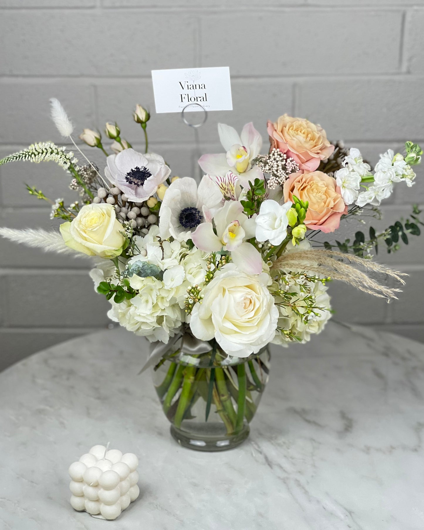 Same Day Flower Delivery Boston, boston same day flower delivery, flower delivery boston same day, Florist Quincy, Quincy Flower Shop, Flower Delivery Boston, Quincy MA Florist, Quincy Flowers, Quincy Florist, Flowers Quincy, Flower Arrangement. Hat box. Flower Hat box Boston. Flower delivery Boston. Bouquet. Flower arrangement. Flower delivery Boston. Same Day Delivery. Flowers. Quincy Florist. Flower Delivery in Quincy. Flower Delivery Quincy MA,