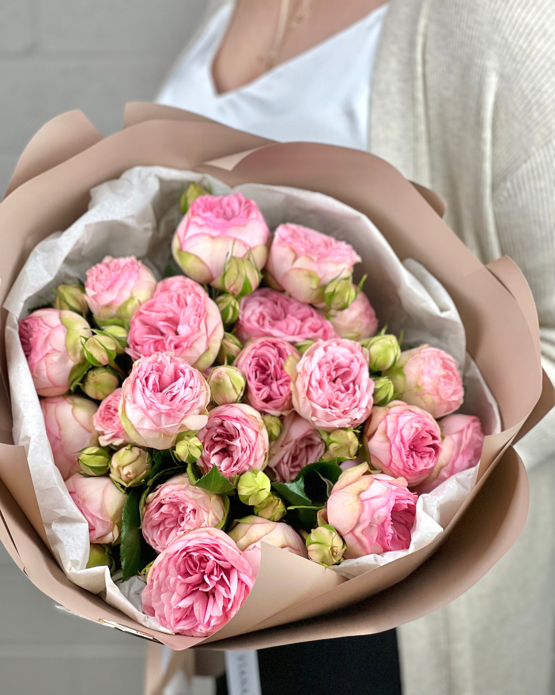 Bouquet of Piano Roses. Flower Arrangement. Flower Bouquet. Flower Delivery Boston. Same Day Delivery.