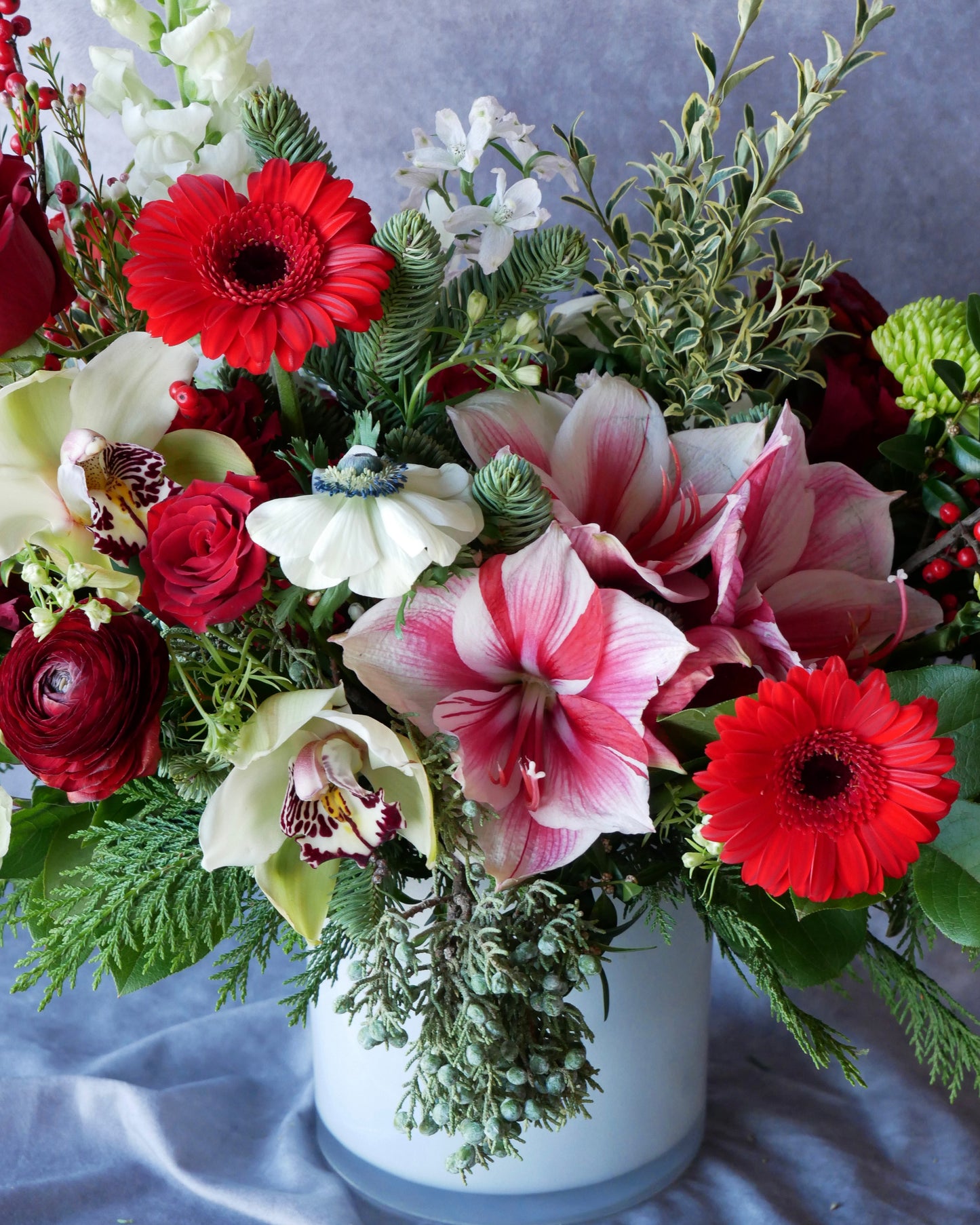 Christmas Flowers, Christmas flower arrangement, Flower delivery in Boston, Flower delivery in Quincy, Quincy florist, Boston Florist, Same-Day Delivery, Christmas Centerpiece