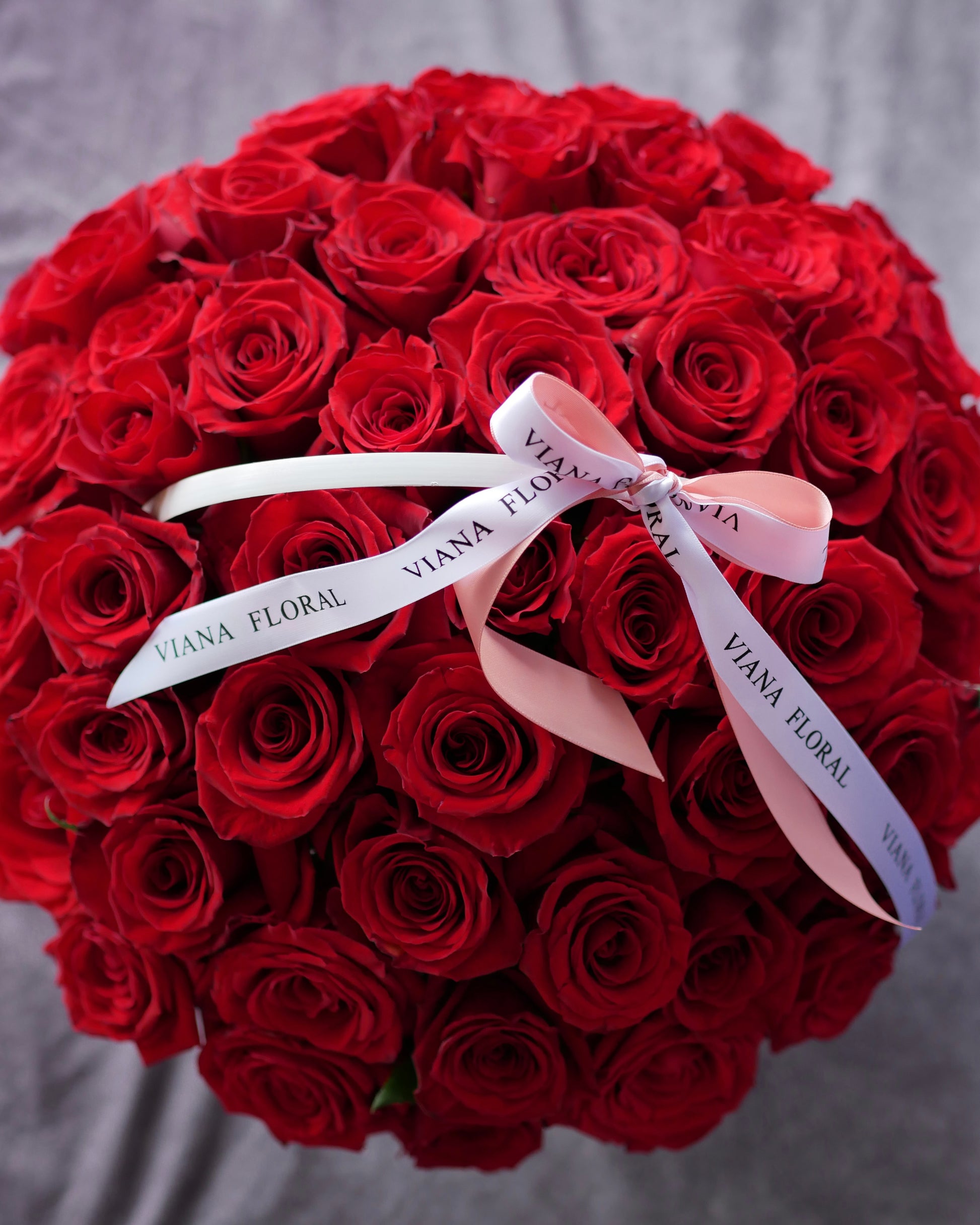 Flower Arrangement. Flower Delivery Boston. Roses. Bouquet. Flower arrangement. Flower delivery Boston. Same Day Delivery. Flowers. Quincy Florist. Flower Delivery in Quincy. Roses in a basket, Valentine's Day Flowers.