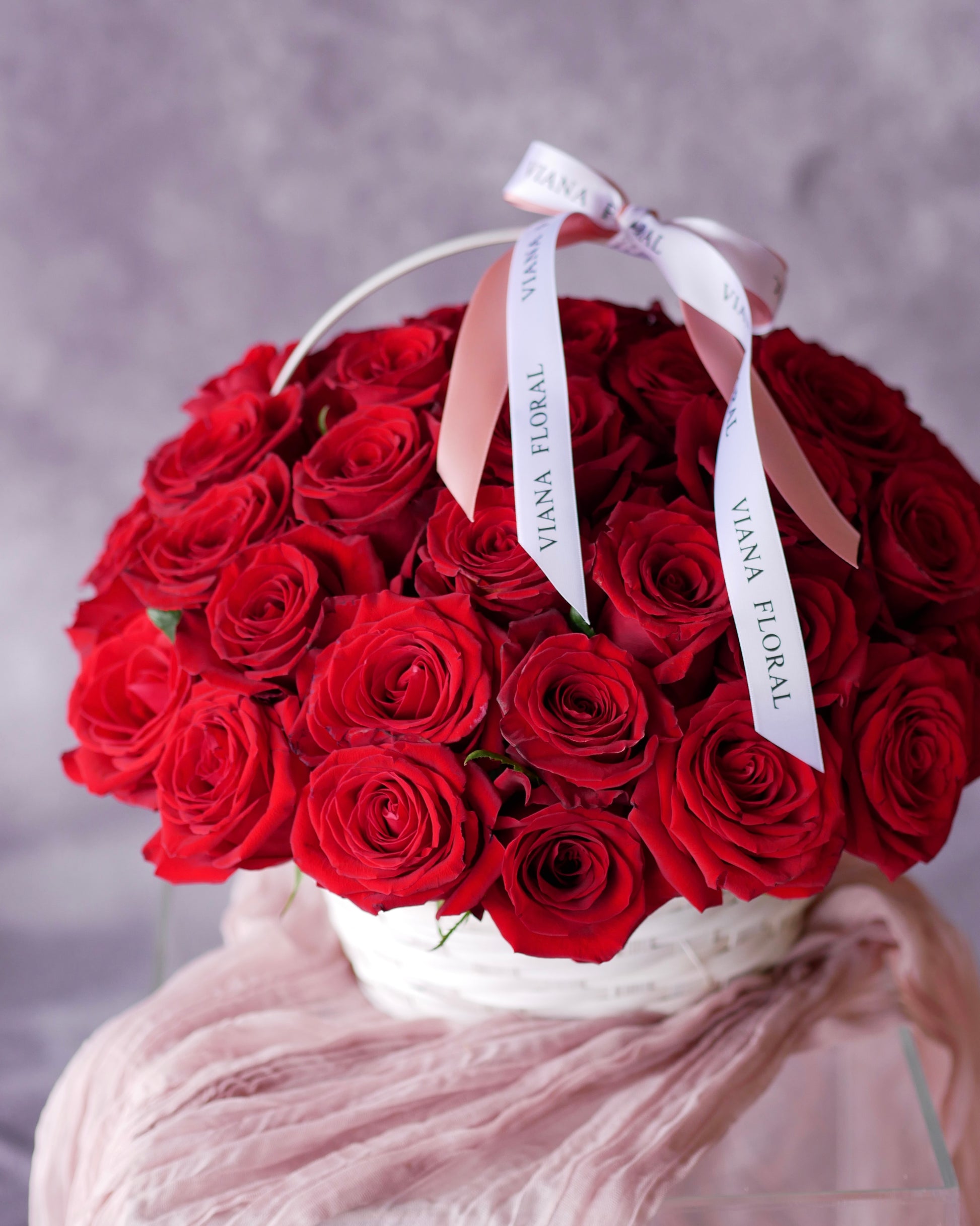 Flower Arrangement. Flower Delivery Boston. Roses. Bouquet. Flower arrangement. Flower delivery Boston. Same Day Delivery. Flowers. Quincy Florist. Flower Delivery in Quincy. Roses in a basket, Valentine's Day Flowers.