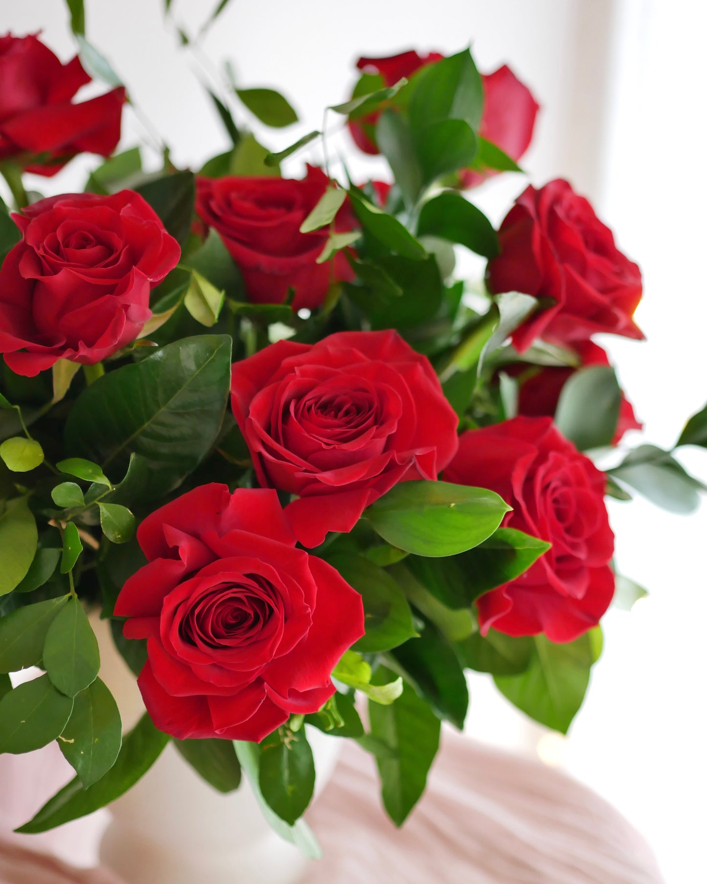  Roses. Flower Hat box Boston. Same Day Flower Delivery Boston,  boston same day flower delivery, flower delivery boston same day, Florist Quincy, Quincy Flower Shop, Flower Delivery Boston, Quincy MA Florist, Quincy Flowers, Quincy Florist, Flowers Quincy, Flower Arrangement. Hat box. Flower Hat box Boston. Flower delivery Boston. Bouquet. Flower arrangement. Flower delivery Boston. Same Day Delivery. Flowers. Quincy Florist. Flower Delivery in Quincy. Flower Delivery Quincy MA, 
